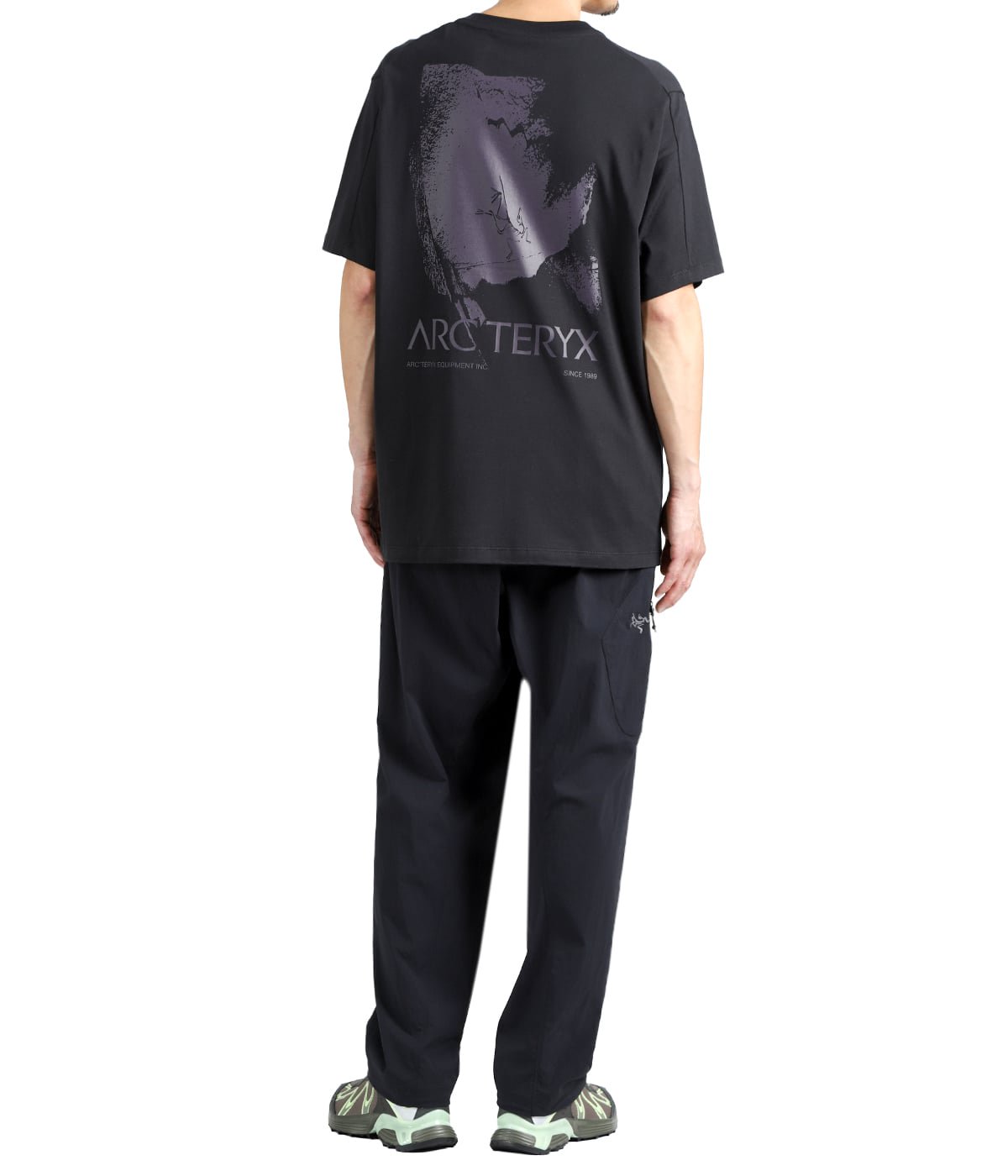model(175cm / 60kg)B85 W75 H92 着用サイズ：M