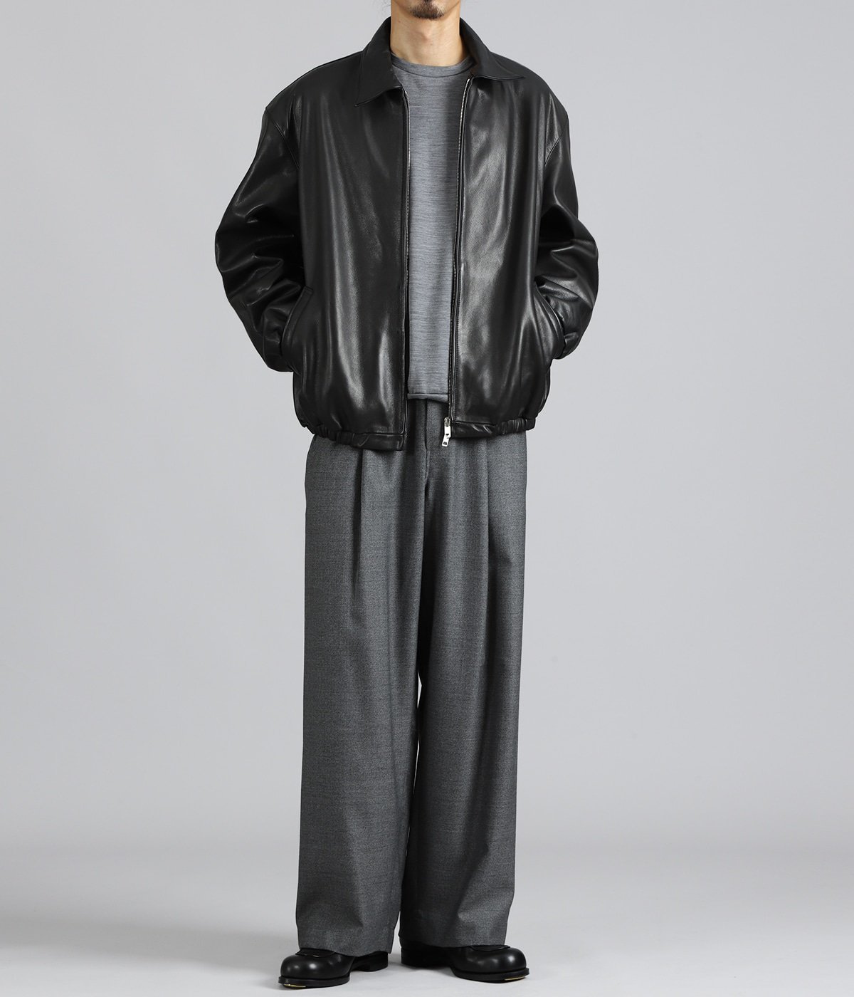model（175cm / 60kg）B85 W75 H92 着用サイズ：2