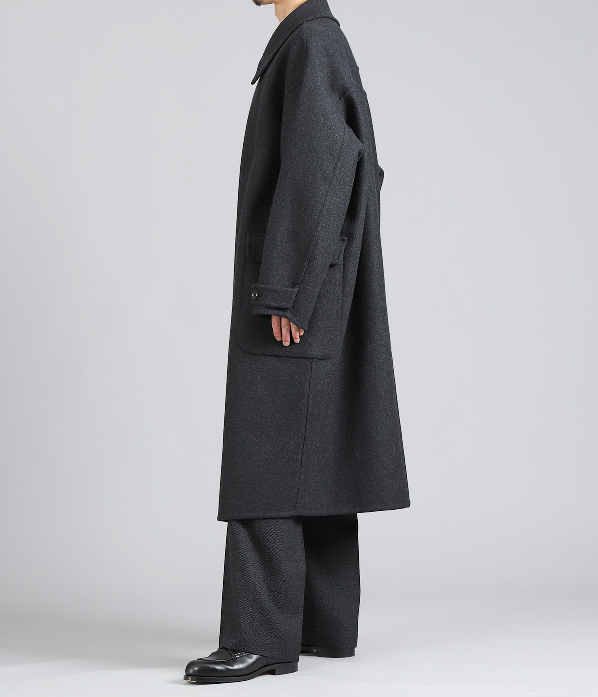 model(175cm / 60kg)B85 W75 H92 着用サイズ：3