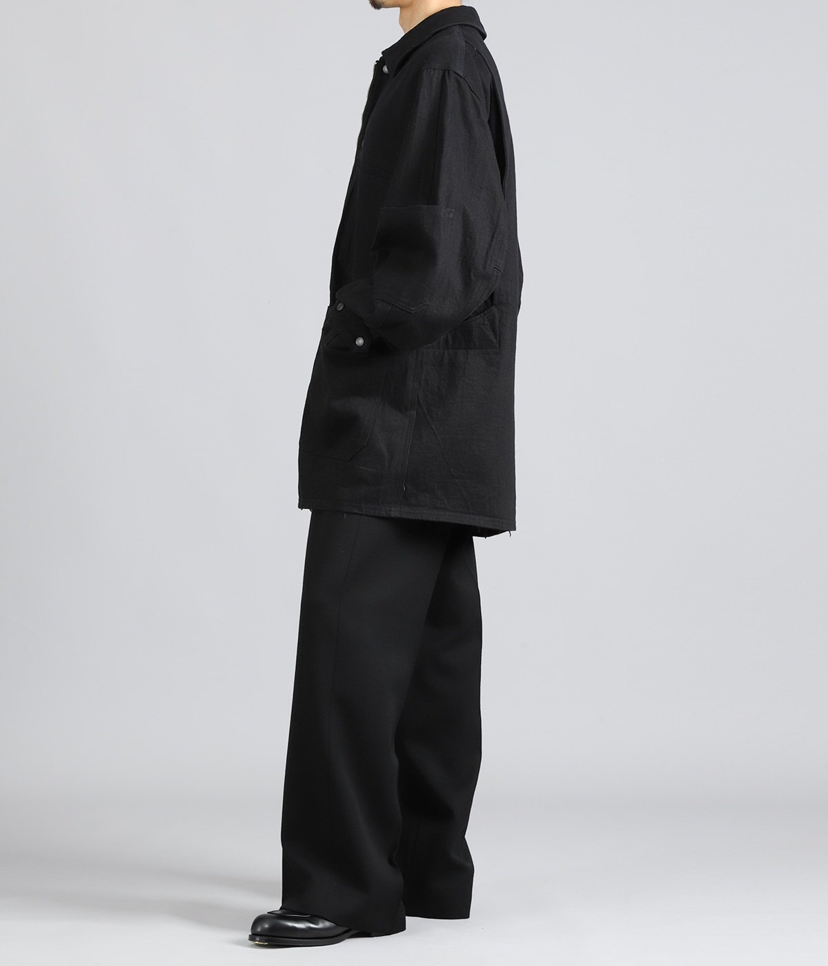 model（175cm / 60kg）B85 W75 H92 着用サイズ：2