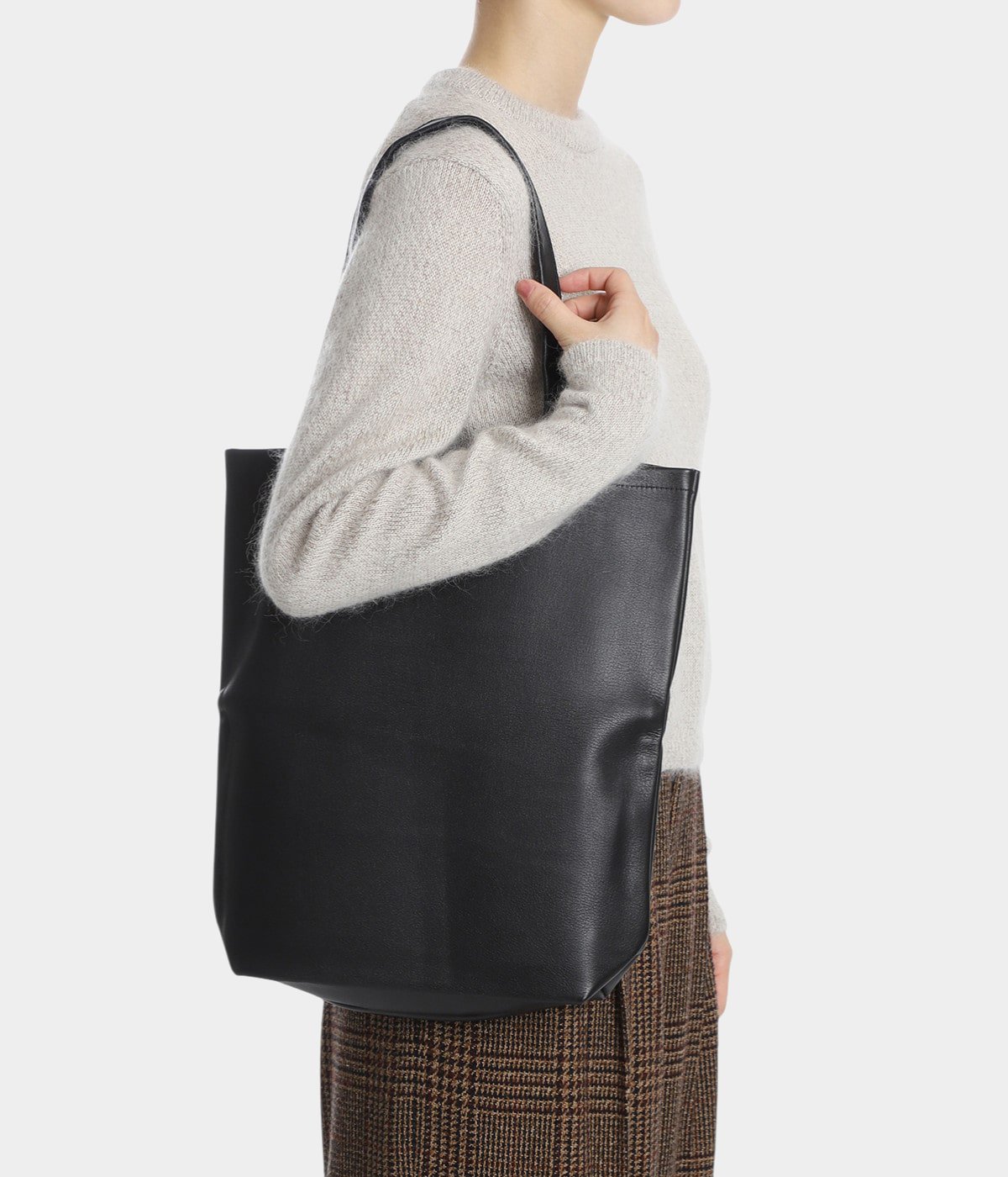 cow bag M | Hender Scheme(エンダースキーマ) / バッグ トート