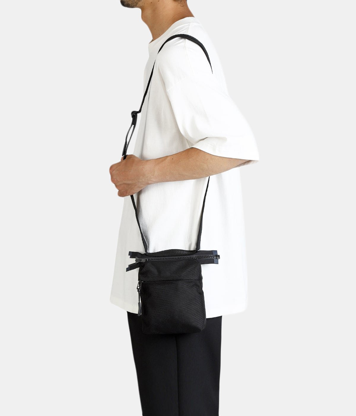 バッグ 荷物多めでも大丈夫、Evergoods「Civic Half Zip 26L」1ヶ月使用