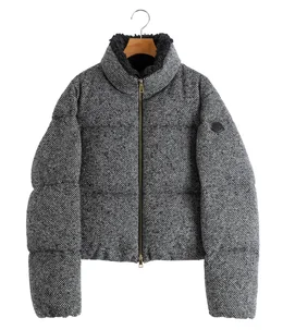 新品☆MONCLER モンクレール☆保温力抜群ショール！ブランケット！グレー MONCLER モンクレール☆保温力抜群ショール！ブランケット