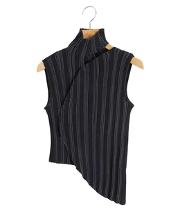 【レディース】ASYMMETRIC SLEEVELESS OVAL TOP(MARGA)