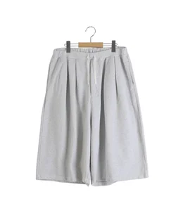 3/4 TUCK SWEAT SHORTS
