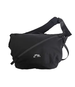 MESSENGER BAG