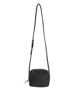 SQUARE SHOULDER