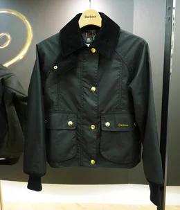 予約】【レディース】BARBOUR CROPPED BEADNELL WAX JACKET