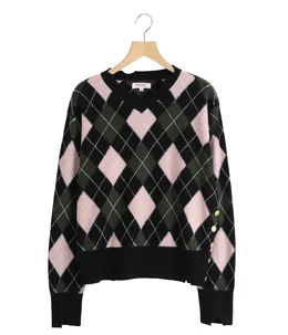 DIAMOND SCRAPED SWEATER