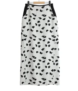 【レディース】Double Layered Floral Jacquard Skirt