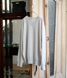 【予約】V Neck Knit