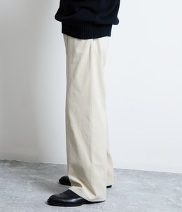【予約】Seamless Corduroy Trousers