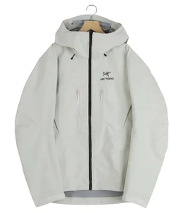 店舗＆EC】ARC'TERYX｜GORE-TEX CAMPAIGN 2026｜ 洗う。また一歩