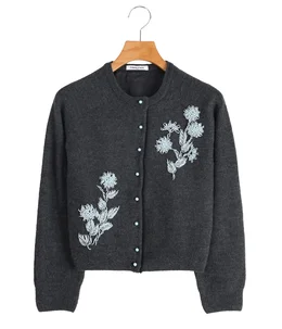 レディース】Hand-beaded Fulling Crew-neck Cardigan | FUMIKA_UCHIDA