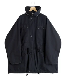 “KATHARINE HAMNETT“ Recycle Polyester Half Coat